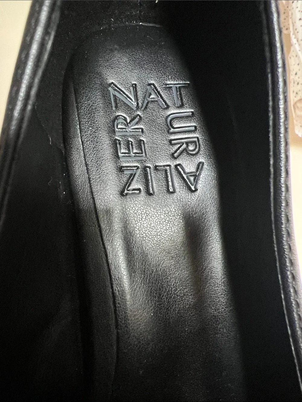 Naturalizer Black Leather Platform Loafer Pumps Chunky Wood Block Heel NWOB 6.5